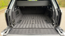 Land Rover Range Rover 4.4 P615 V8 SV 4dr Auto Petrol Estate